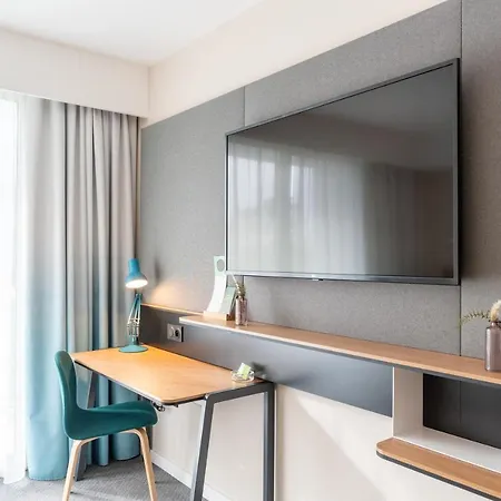 - Bordeaux-merignac By Ihg Hotel 4*