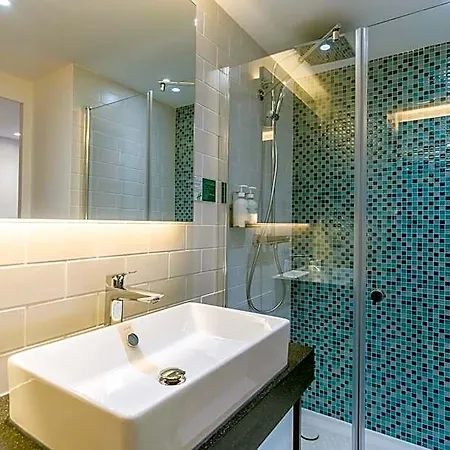 - Bordeaux-merignac By Ihg Hotel 4*