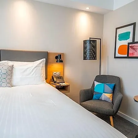 - Bordeaux-merignac By Ihg Hotel 4*