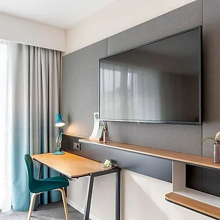 - Bordeaux-merignac By Ihg Hotel 4*