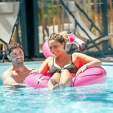 - Bordeaux-merignac By Ihg Hotel 4*