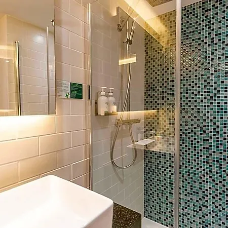 - Bordeaux-merignac By Ihg Hotel 4*
