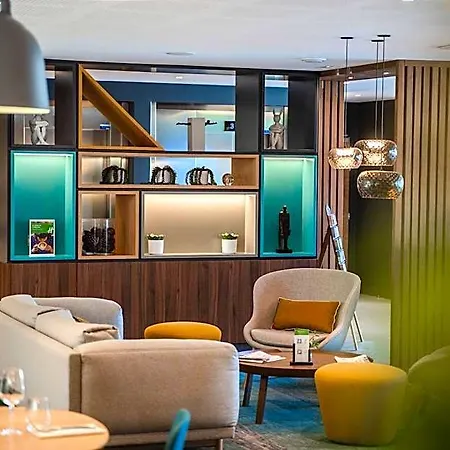 - Bordeaux-merignac By Ihg Hotel 4*