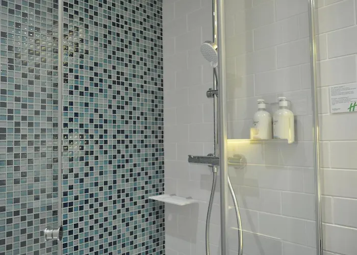 - Bordeaux-merignac By Ihg Hotel 4*